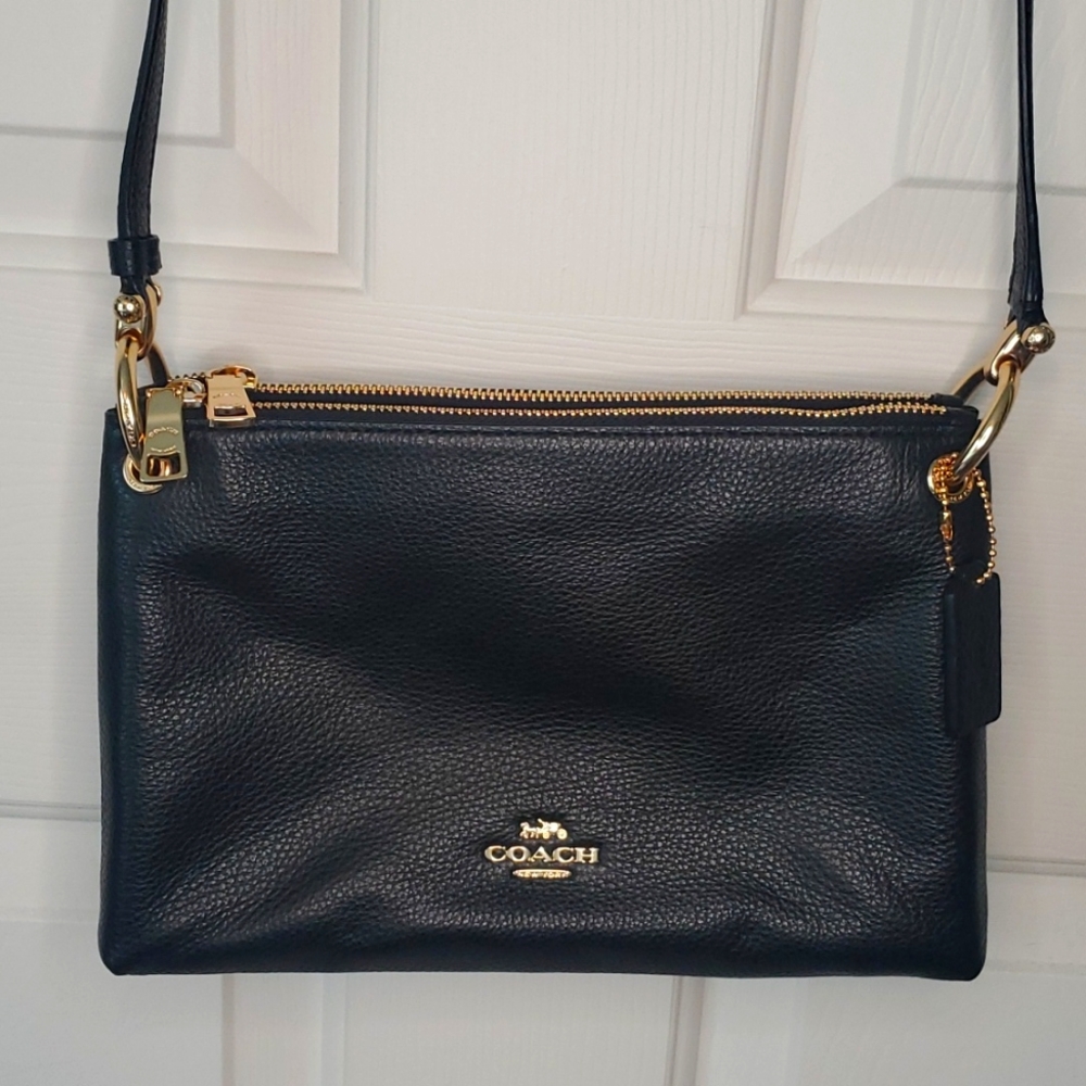 Black Pebble Leather Coach Crossbody w/ Dust Cover